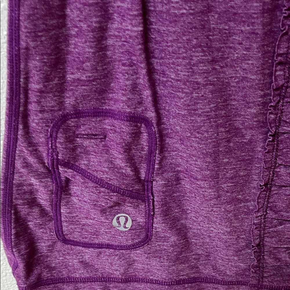 Lululemon Purple Sleeveless Women's Top fits size S - Picture 3 of 3